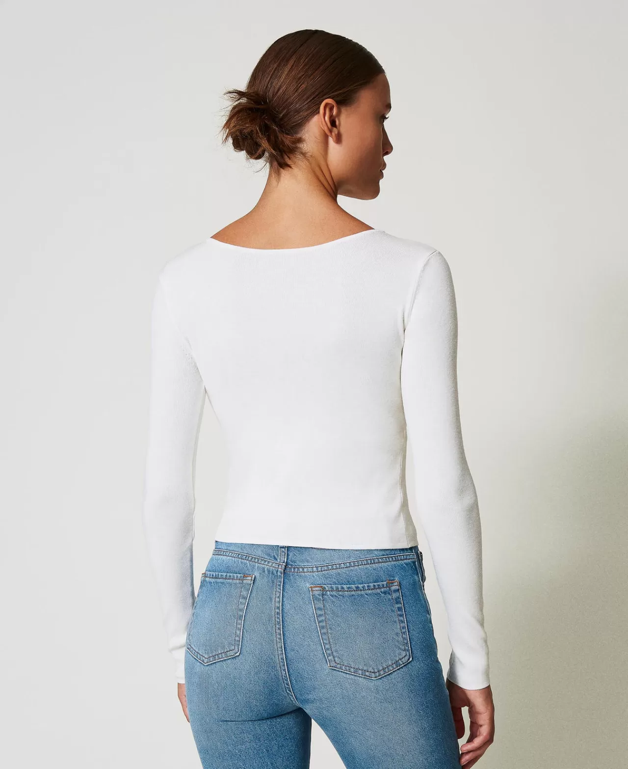 Pull dual Milano TWINSET - Col ovale et motif graphique intemporel