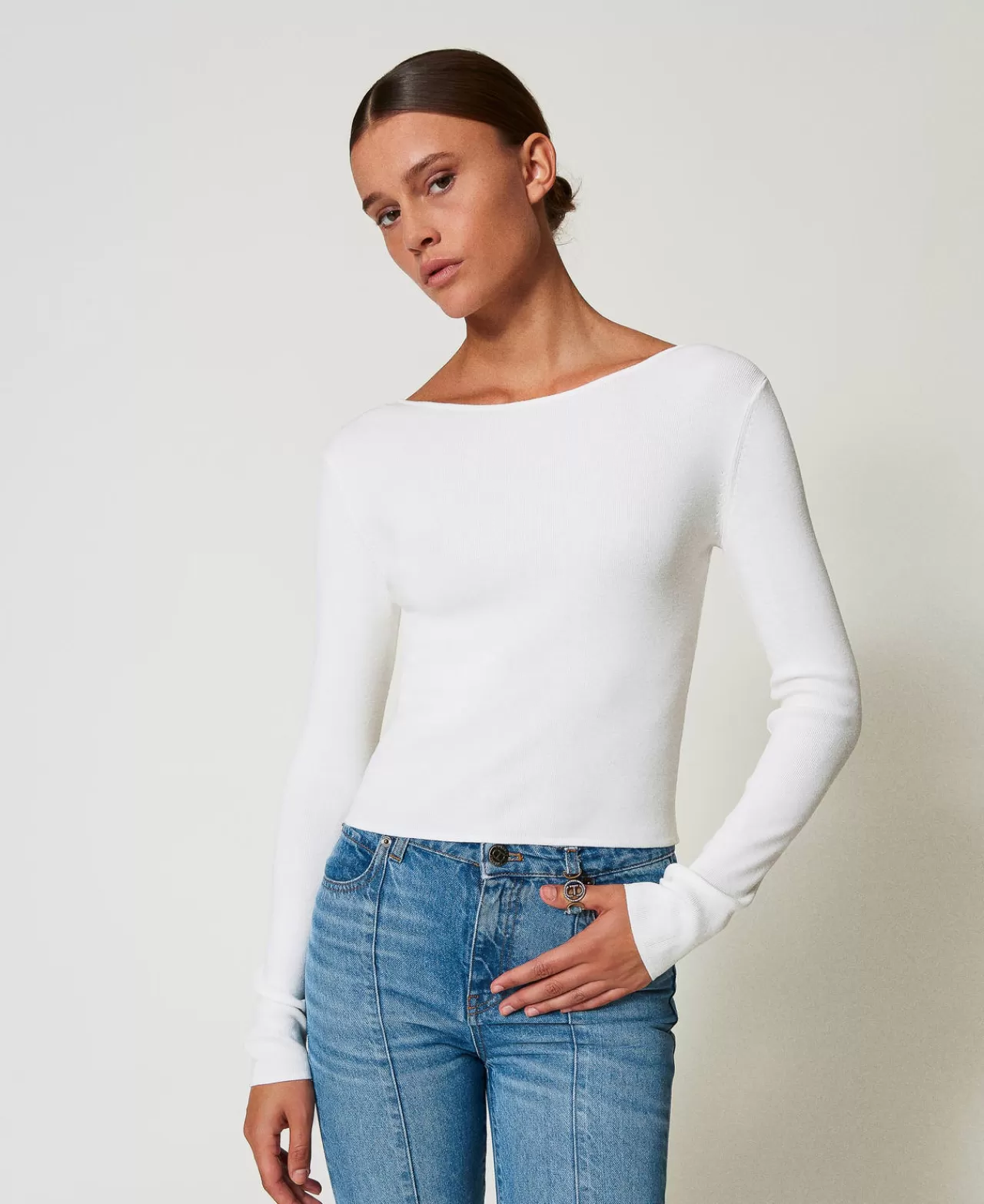 Pull dual Milano TWINSET - Col ovale et motif graphique intemporel