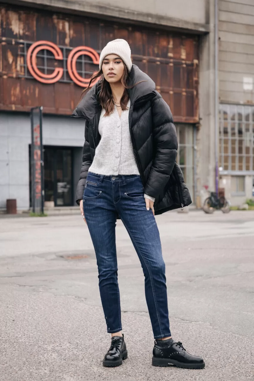 Pantalon Freeman T. Porter Alexa - Taille Haute Élégante, Coupe Courte Femme - Printemps 2024
