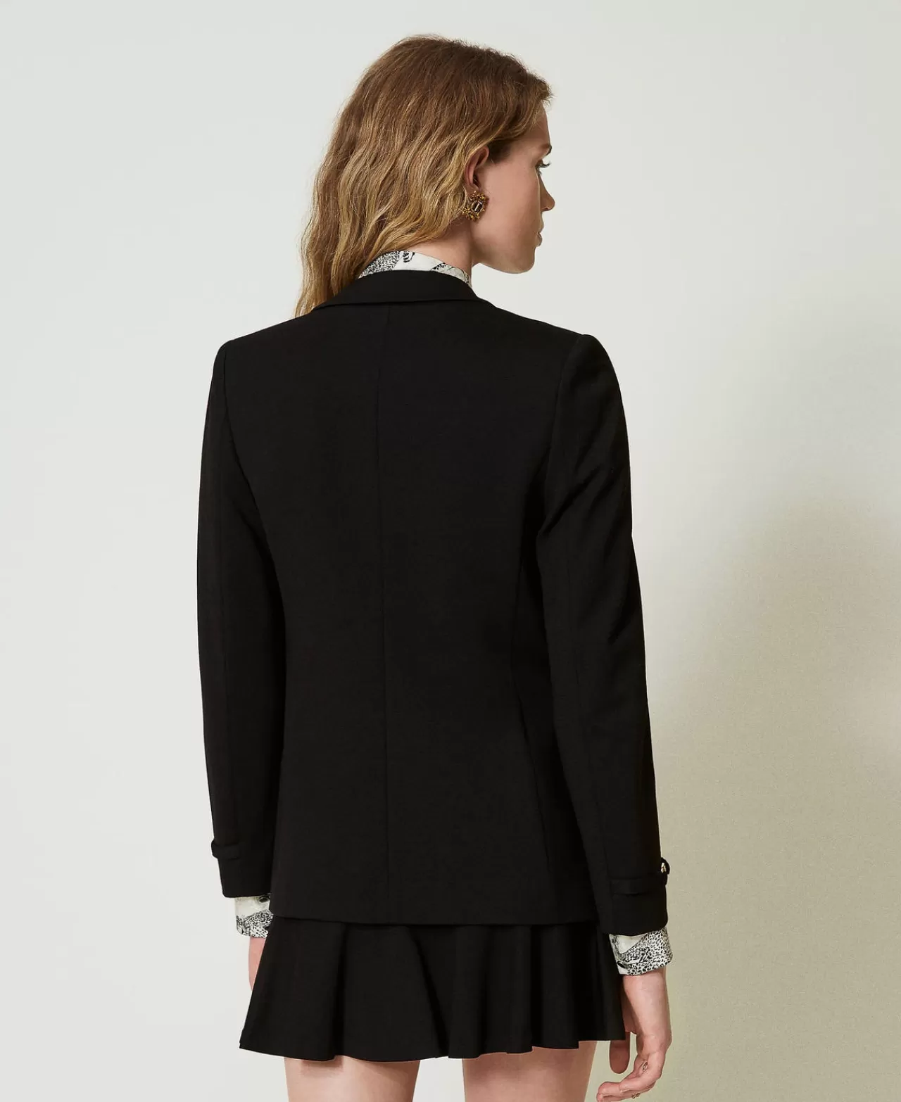 Veste structurée TWINSET Milan - Élégance italienne avec fermetures ovales en T