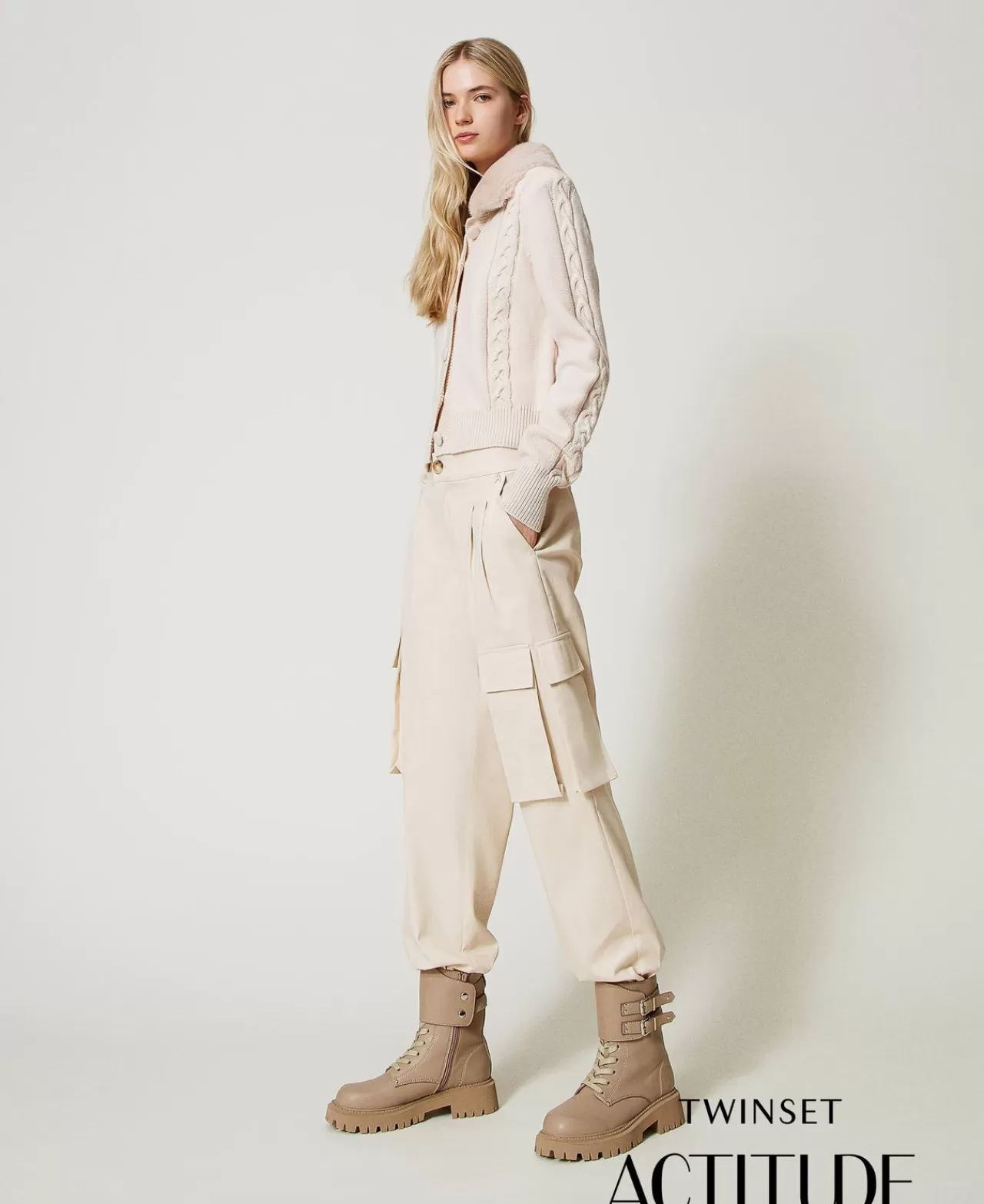 Pantalon cargo urbain TWINSET Milano - Poches asymétriques & détails techniques pour un style contemporain