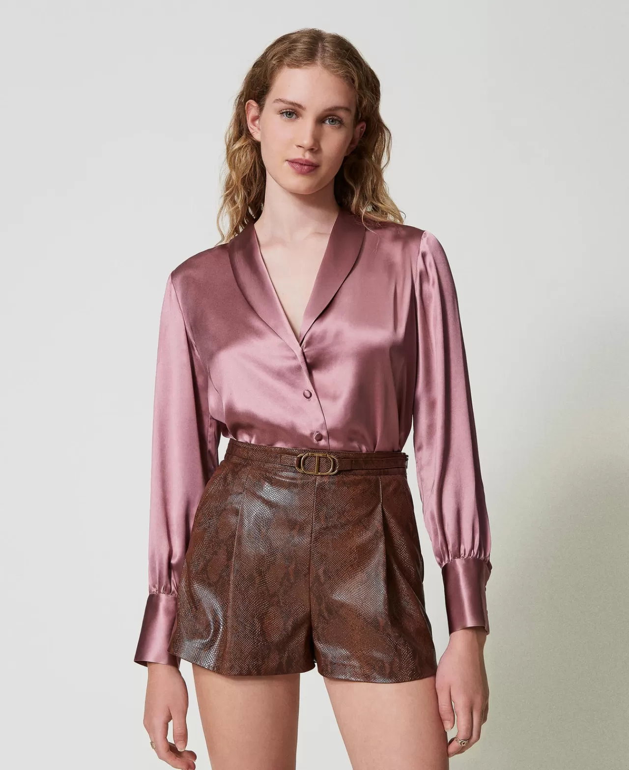 Chemise décontractée TWINSET Milano à col contrasté - Style printanier en coton souple