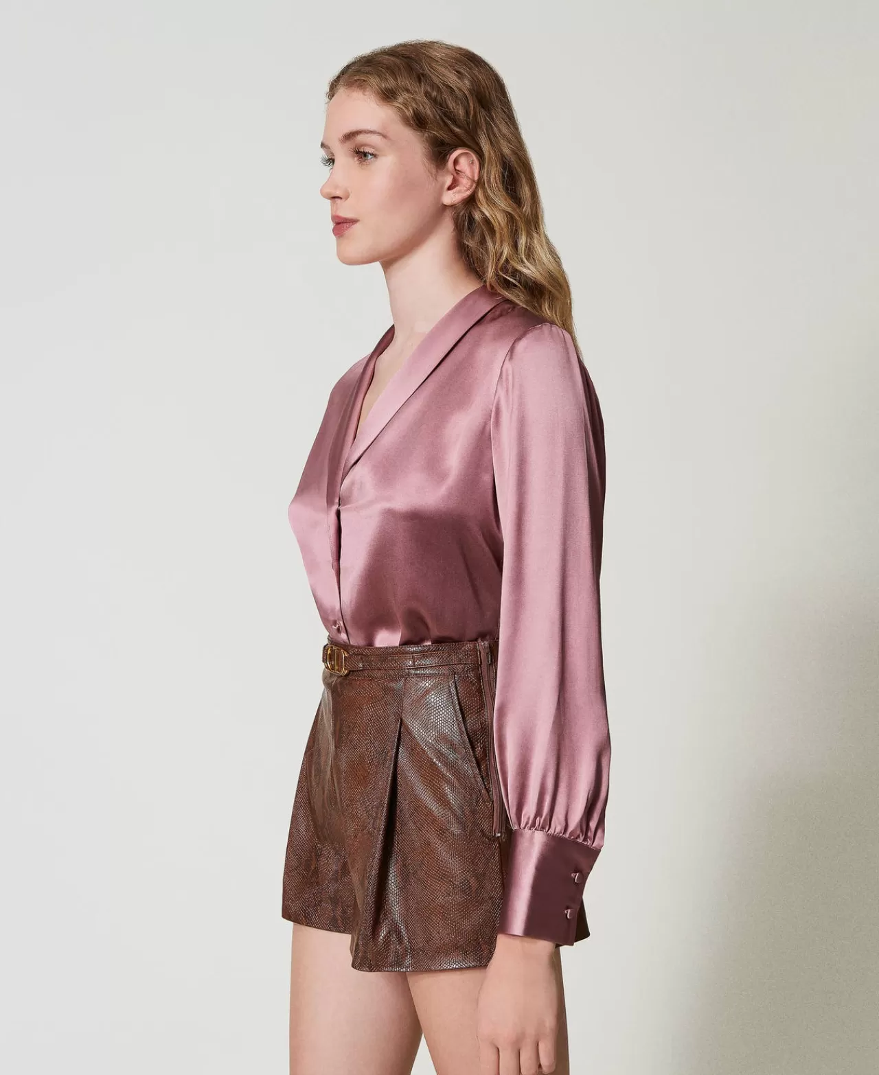 Chemise décontractée TWINSET Milano à col contrasté - Style printanier en coton souple