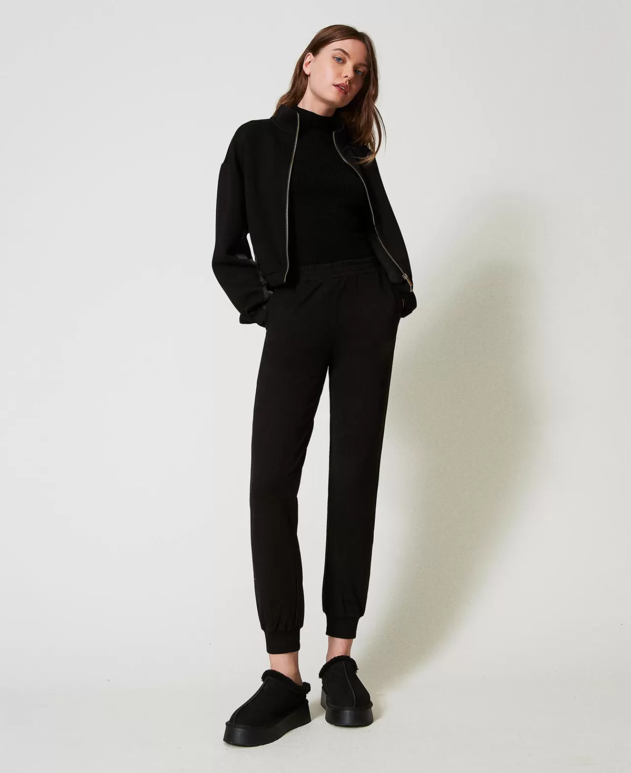 Pantalon Jogging Élégant TWINSET Milano avec Poches Fonctionnelles - Style Urbain Confortable