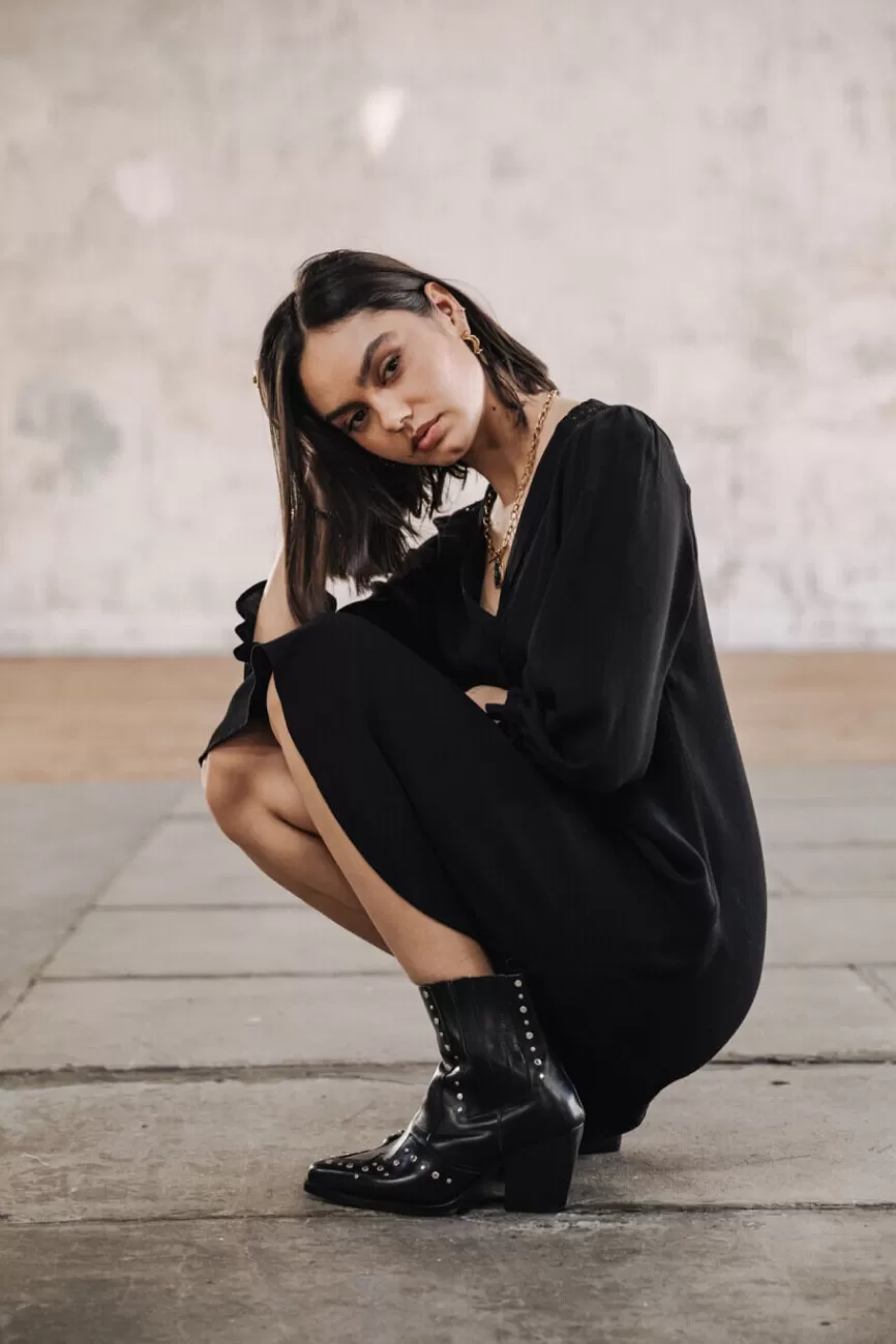 Freeman T. Porter - Escarpins Juna pour Femme en Cuir Souple, Modèle Uni avec Détail Minimaliste