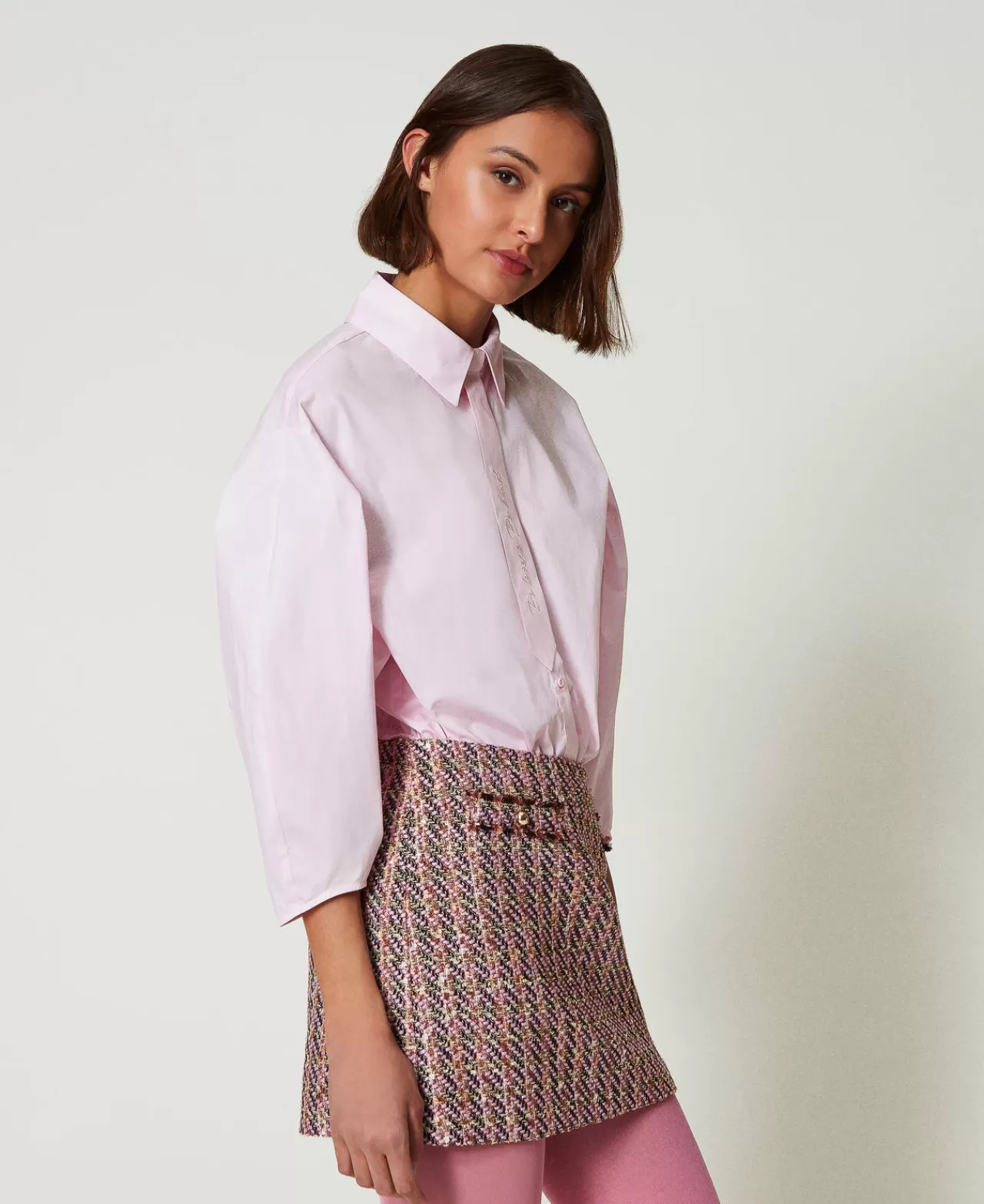 Chemise à carreaux TWINSET Milano avec cravate coordinée - Style intemporel automne-hiver - Modèle grande taille - Élégance italienne - Collection exclusive