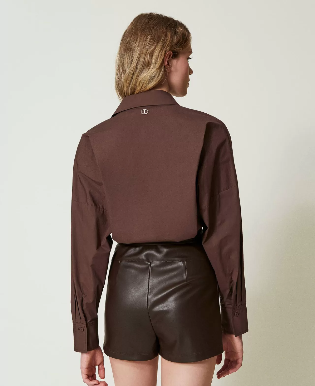 Combishort élégant de TWINSET Milano en popeline légère et tissu enduit - Coupe tendance pour l'été