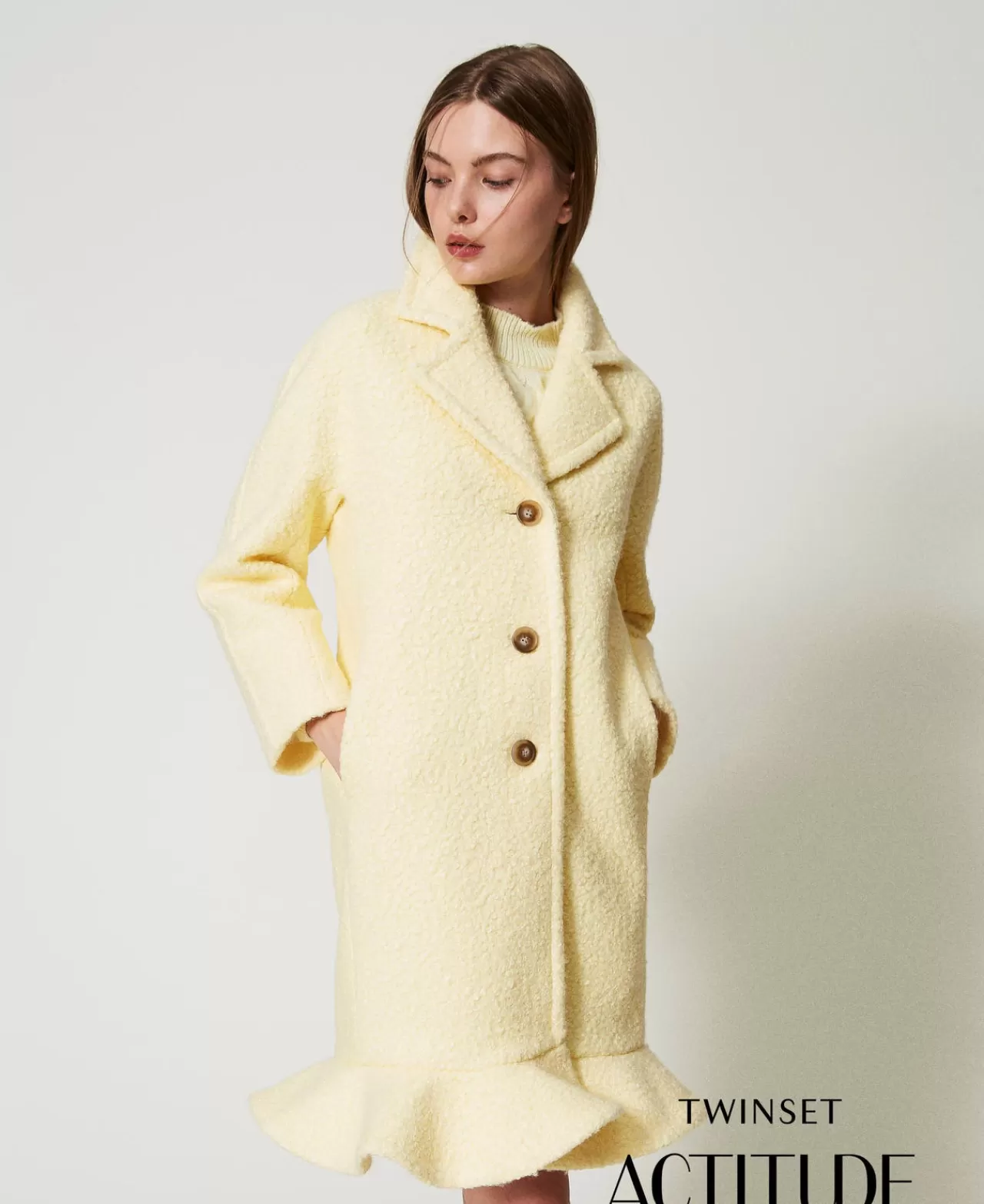 Manteau TWINSET Milan en étoffe texturée - Pièce phare pour un style automnal raffiné