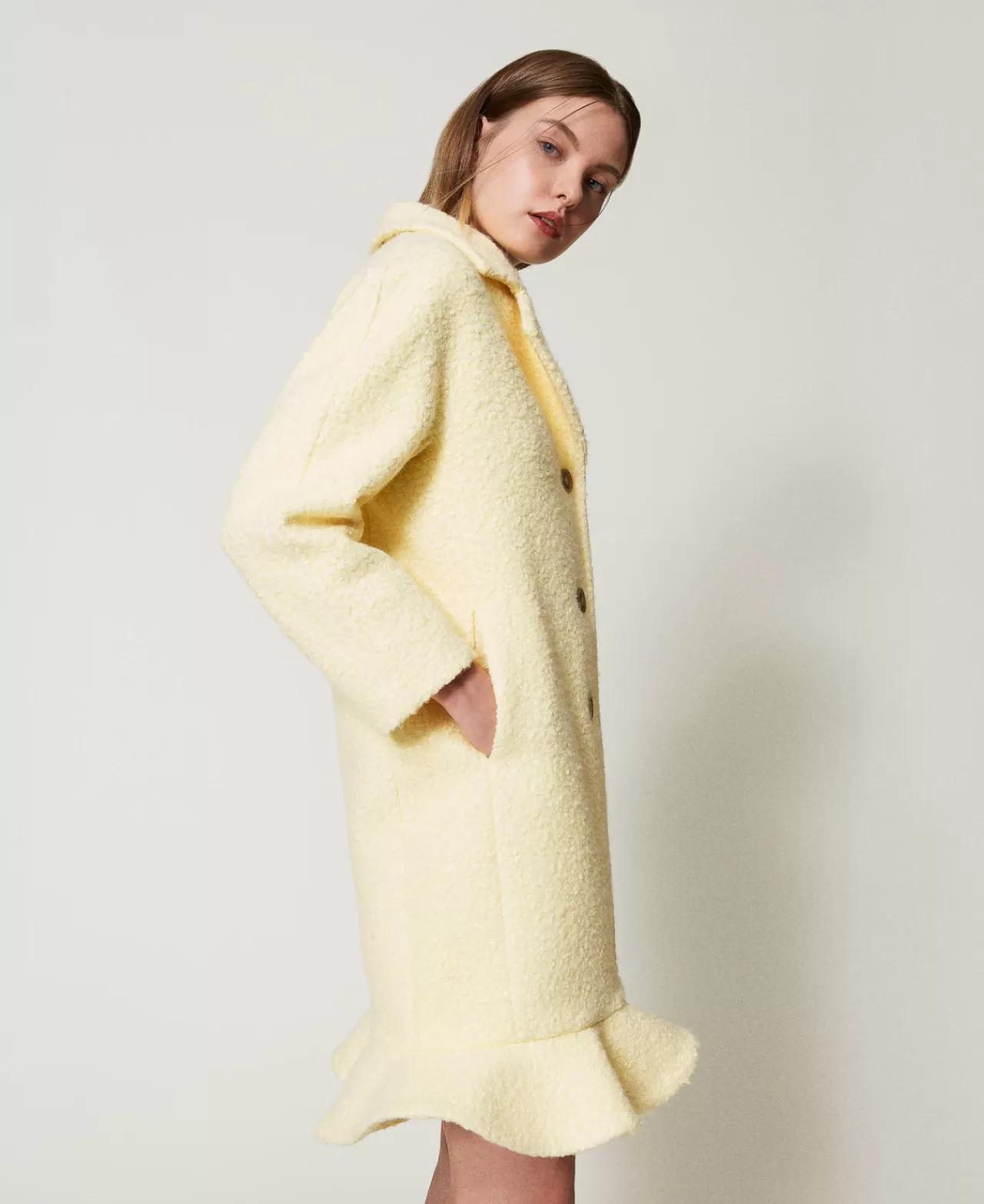 Manteau TWINSET Milan en étoffe texturée - Pièce phare pour un style automnal raffiné
