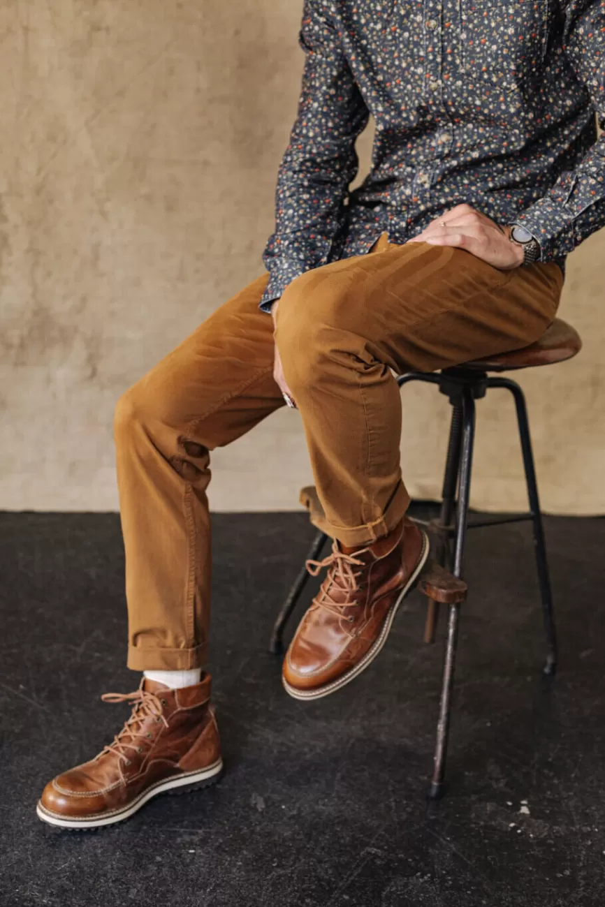 Élégantes chaussures homme Freeman Timber Porter - Modèle Mathis Bonito en cuir souple, semelles ergonomiques pour style décontracté ou cérémoniel. Collection printemps-été disponible en finition mat & brillant.