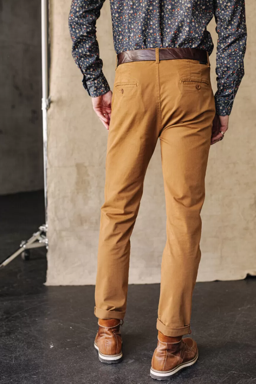 Élégantes chaussures homme Freeman Timber Porter - Modèle Mathis Bonito en cuir souple, semelles ergonomiques pour style décontracté ou cérémoniel. Collection printemps-été disponible en finition mat & brillant.