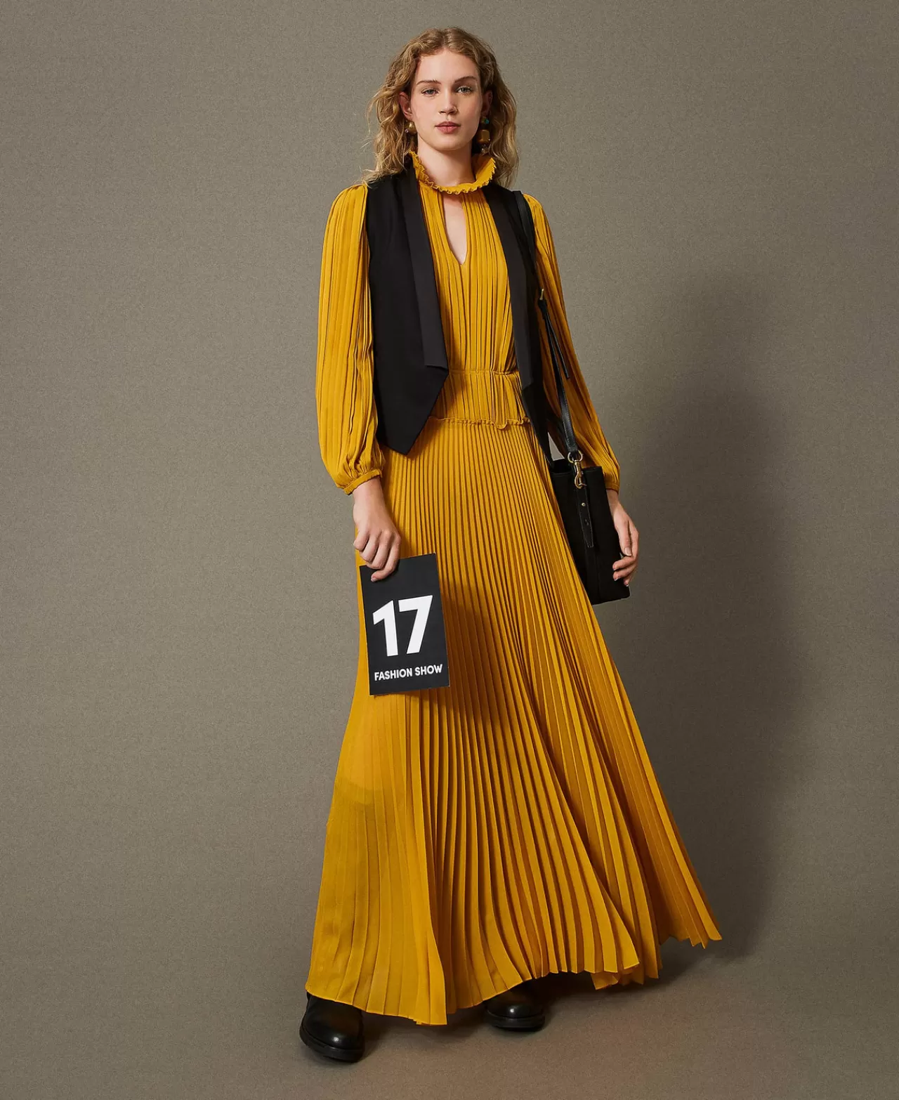 Robe longue TWINSET Milano en Georgette plissé - Élégance fluide pour votre silhouette