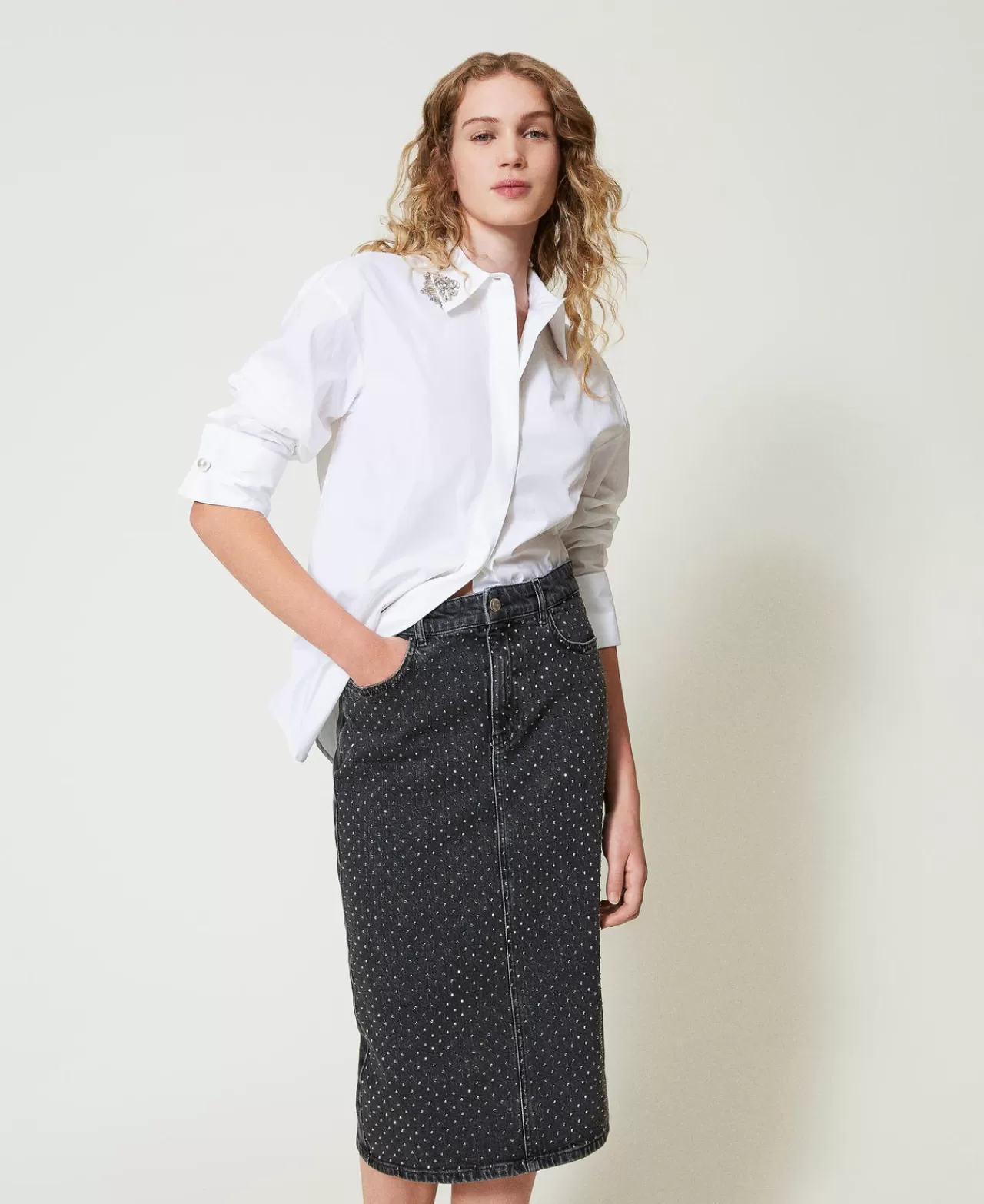 TWINSET Jupe Denim Mi-Longue Milano - Détails Strass Étincelants