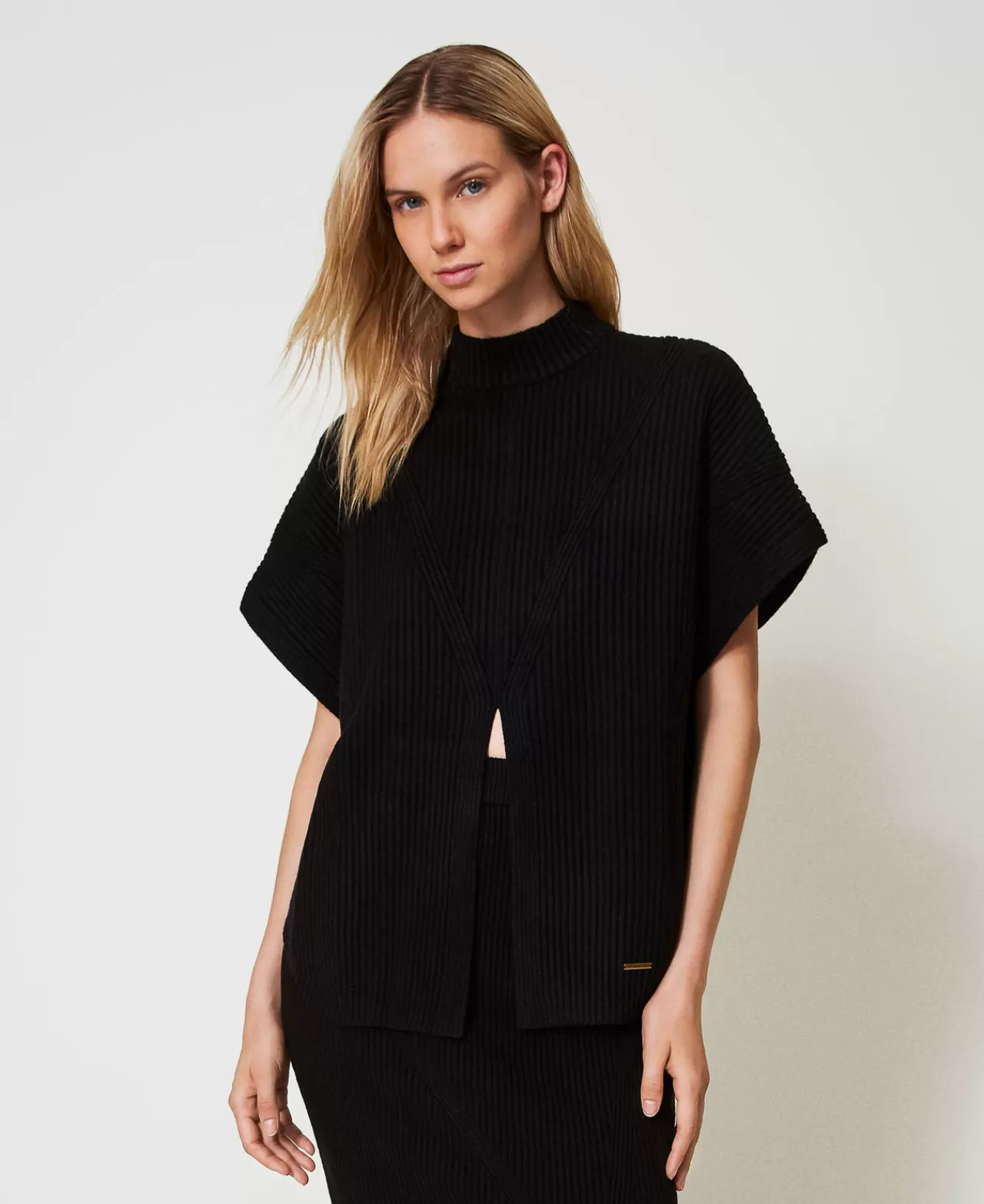 TWINSET Milano Pull-Poncho Femme en Laine à Motif Côtelé - Confort Hiver Élégant