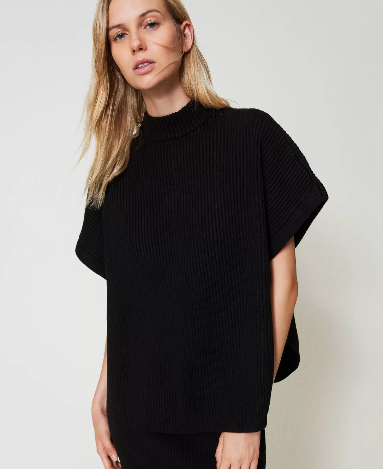 TWINSET Milano Pull-Poncho Femme en Laine à Motif Côtelé - Confort Hiver Élégant