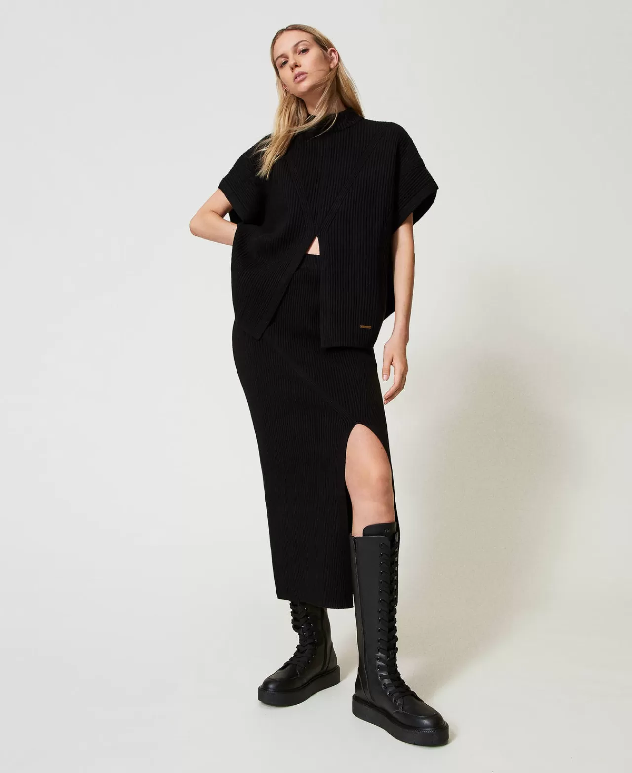 TWINSET Milano Pull-Poncho Femme en Laine à Motif Côtelé - Confort Hiver Élégant