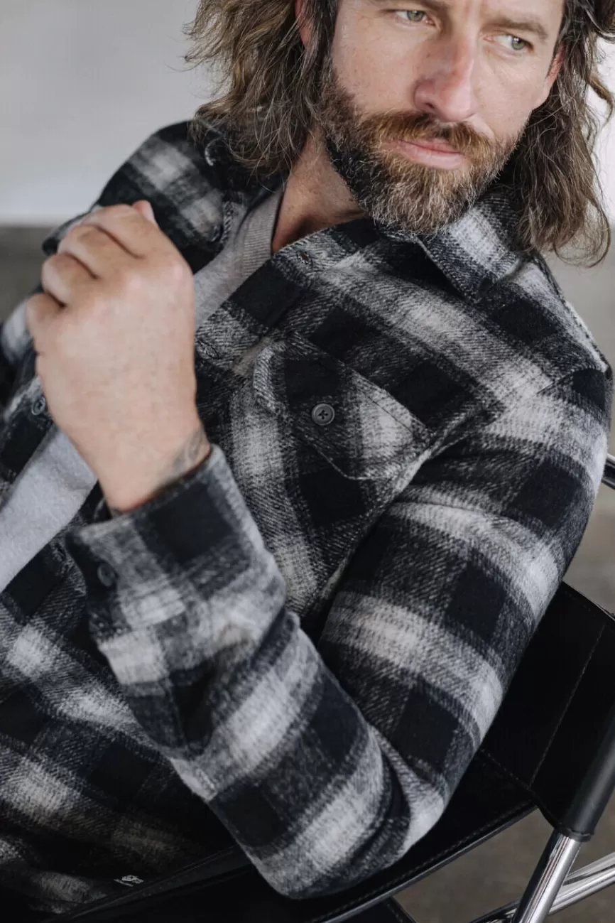 Veste Corbeau en Tweed Donegal – Manteau Freeman Porter pour Homme – Style Décontracté-Élégant avec Tissu en Laine Irlandaise Authentique – Tenue Hiver 2024