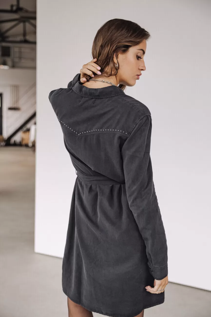 Élégance intemporelle : Sac à main Ravissa par Freeman T. Porter - Collection Printemps-Été