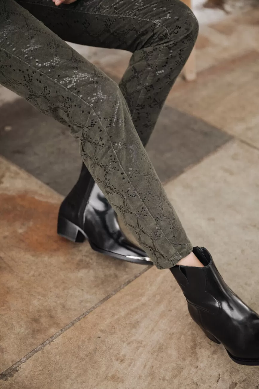 Chaussures Femme Freemann T.Porter – Collection Sophy Vipers : Élégance Urbaine & Style Dynamique