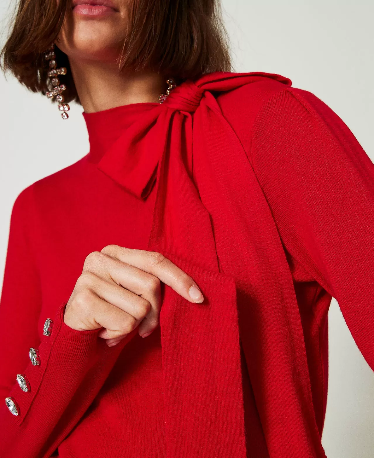 TWINSET Milano Pull col montant - Élégance automnale avec nœud sophistiqué et broderie artisanale