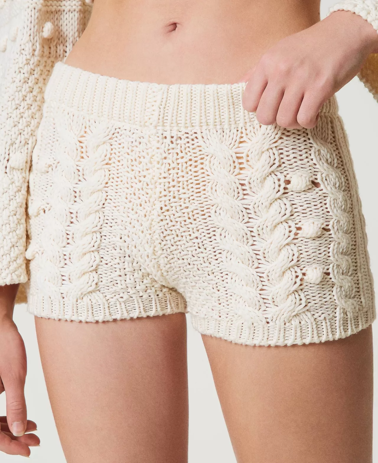 Découvrez le short en maille confortable TWINSET Milano - Laine douce prêt-à-porter décontracté
