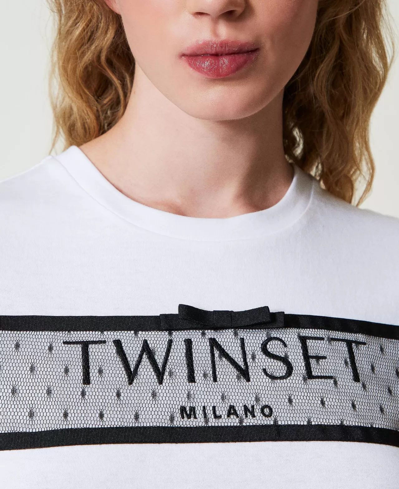 TWINSET Milano - T-shirt féminin à volants de tulle avec broderie signature - Style bohème chic