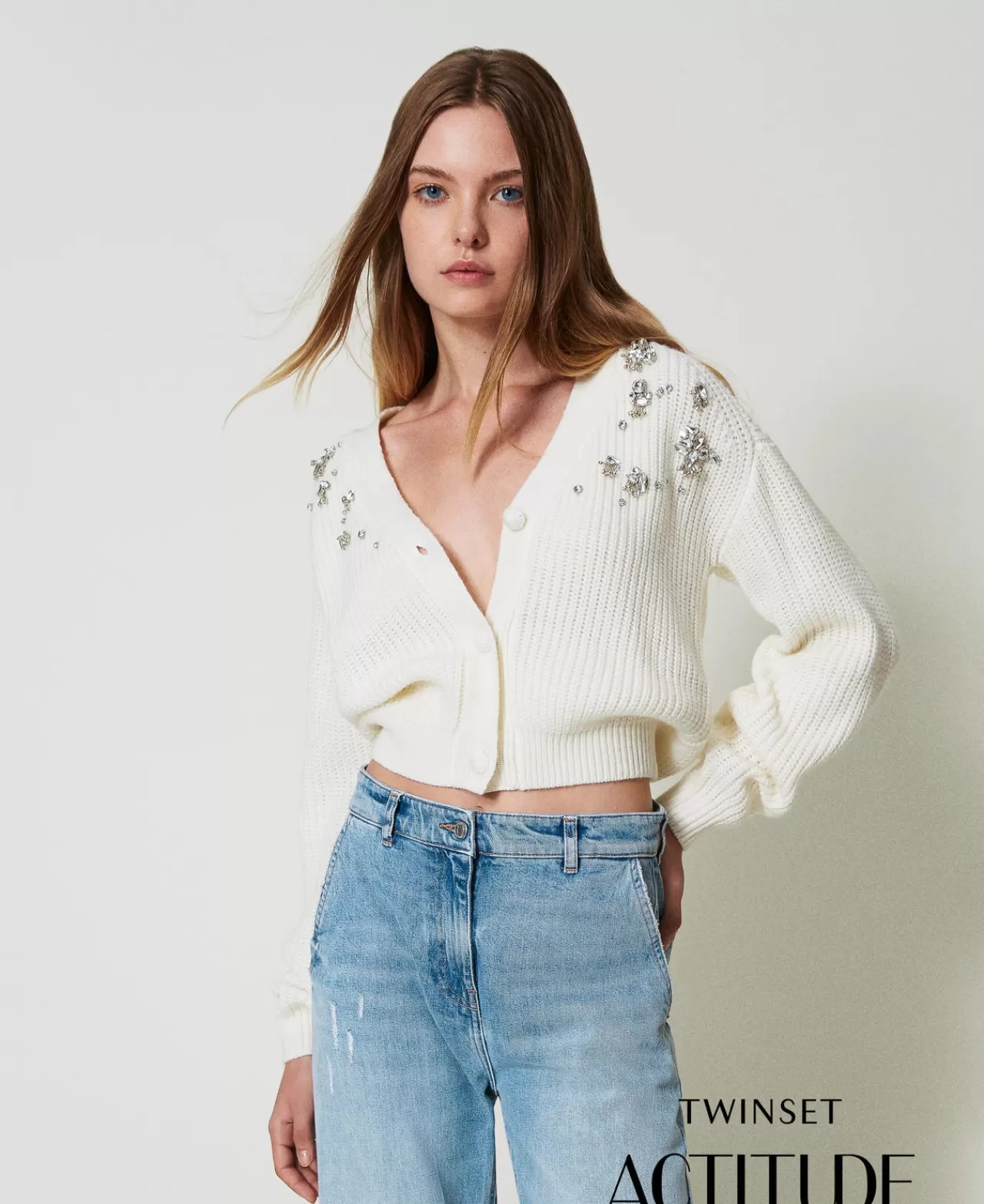 Cardigan TWINSET Milano - Broderie Main Artisanale au Style Élégant