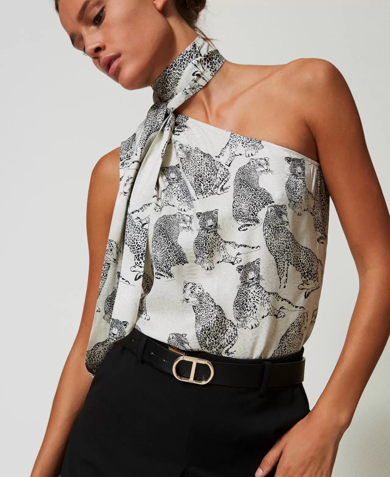 Ceinture Moderne TWINSET Milano avec Boucle « T Ovale » - Design Élégant et Polyvalent