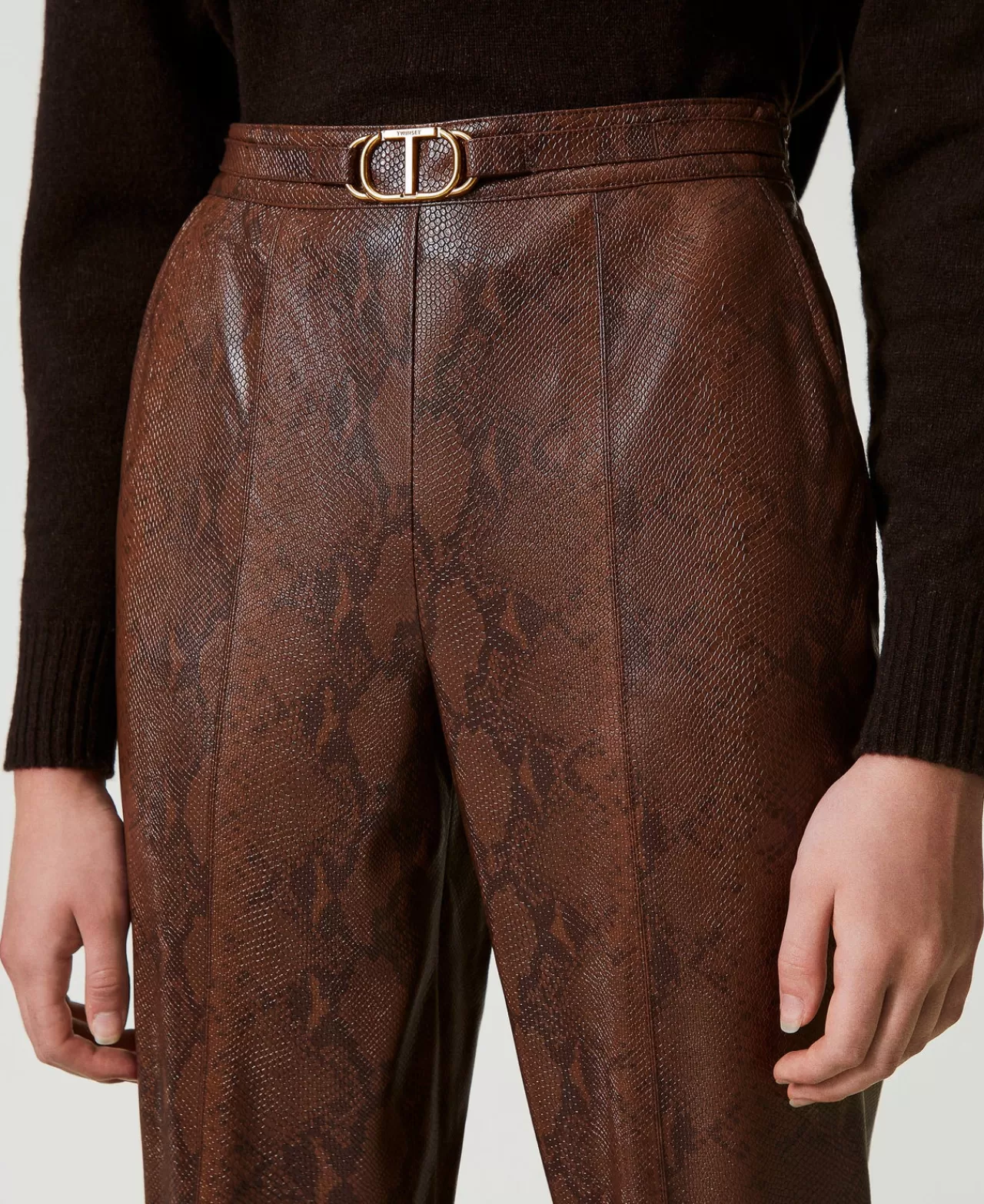 Pantalon Cigarette Élégant TWINSET Milano en Similicuir Lézard - Style Urbain et Design Italien